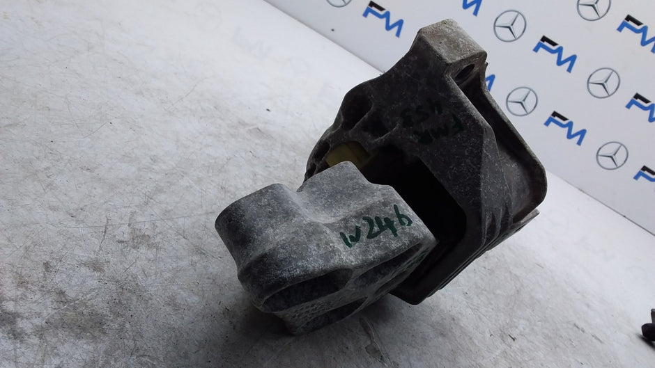 MERCEDES BENZ B-CLASS W246 LEFT ENGINE MOUNT A2462400217 FMR452