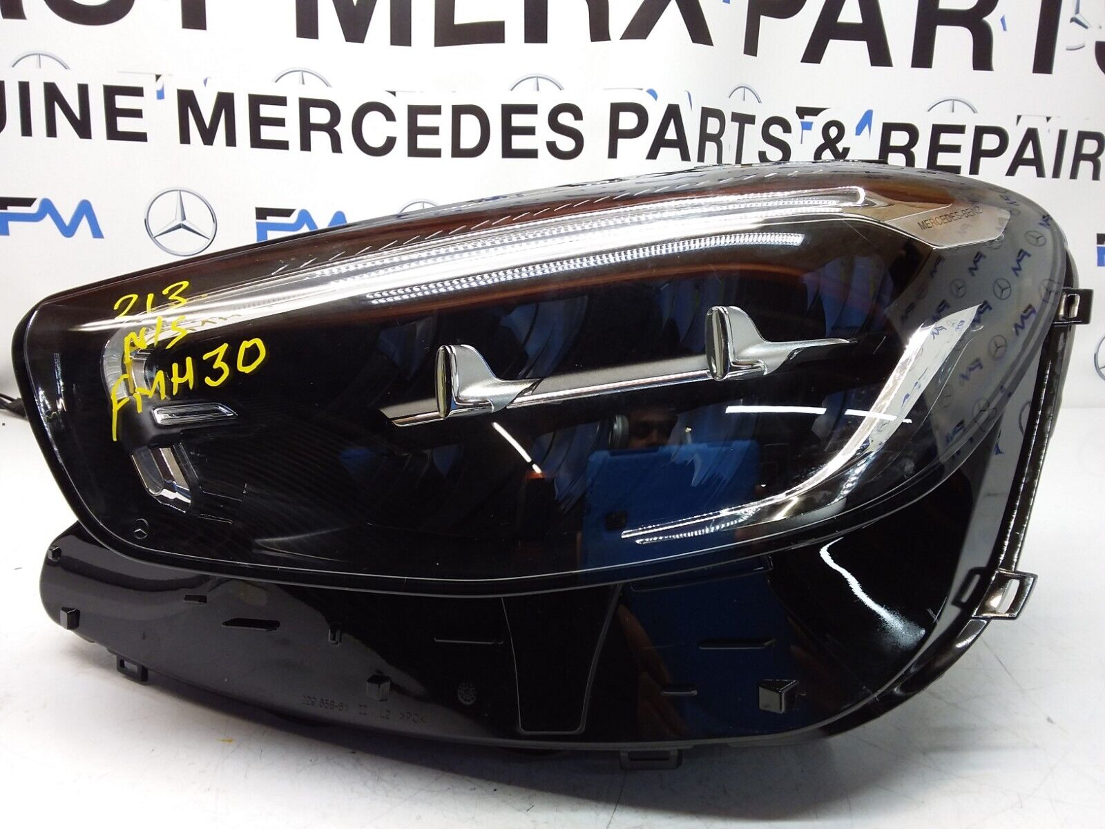 2018 MERCEDES E-CLASS W213 N/S Passenger Side Front Headlight A2139069709 FMH30