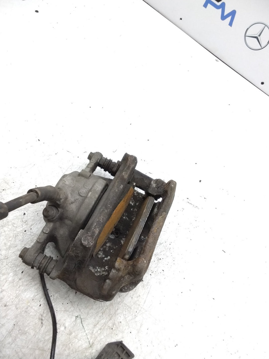 MERCEDES  C-CLASS W205 BRAKE CALIPER FRONT RIGHT  SIDE  FMR146 A2054210001