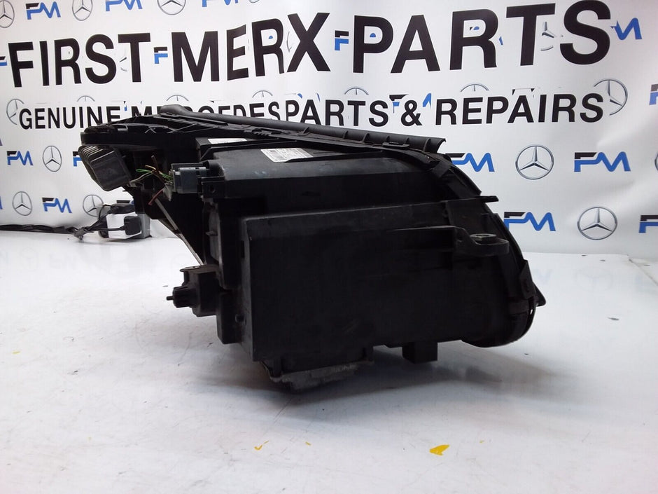 2017 MERCEDES C CLASS W205 HEADLIGHT FACELIFT PASSENGER NS A2059069404 FMH100