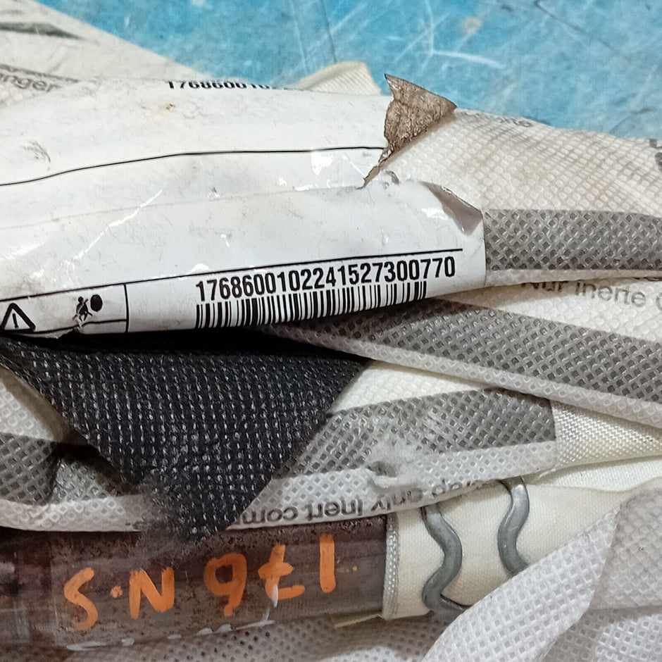 MERCEDES A CLASS W176 13-17 PASSENGER N/S ROOF CUTAIN AIRBAG A176860010 VS4188