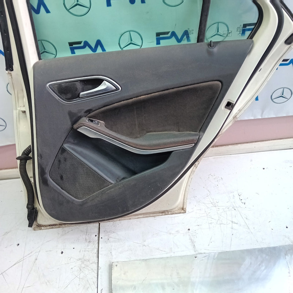 MERCEDES BENZ A-CLASS W176 DRIVER REAR DOOR (OFF SIDE REAR) WHITE FMD26