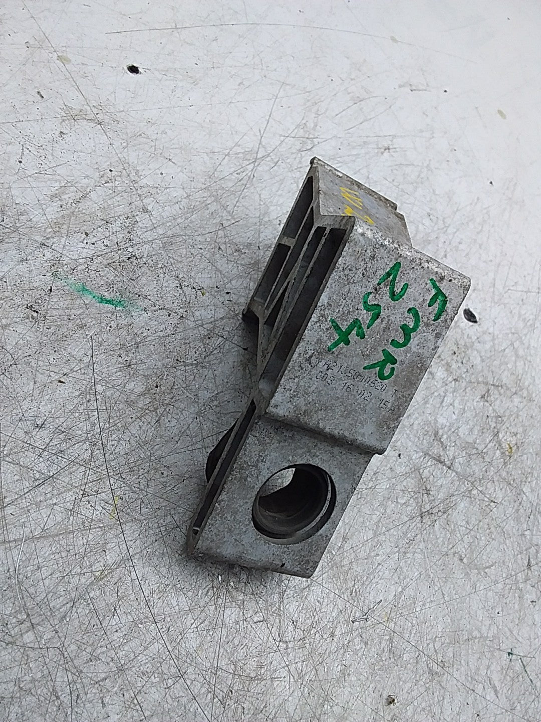 MERCEDES E-CLS W213 RADIATOR HOLDER FMR254