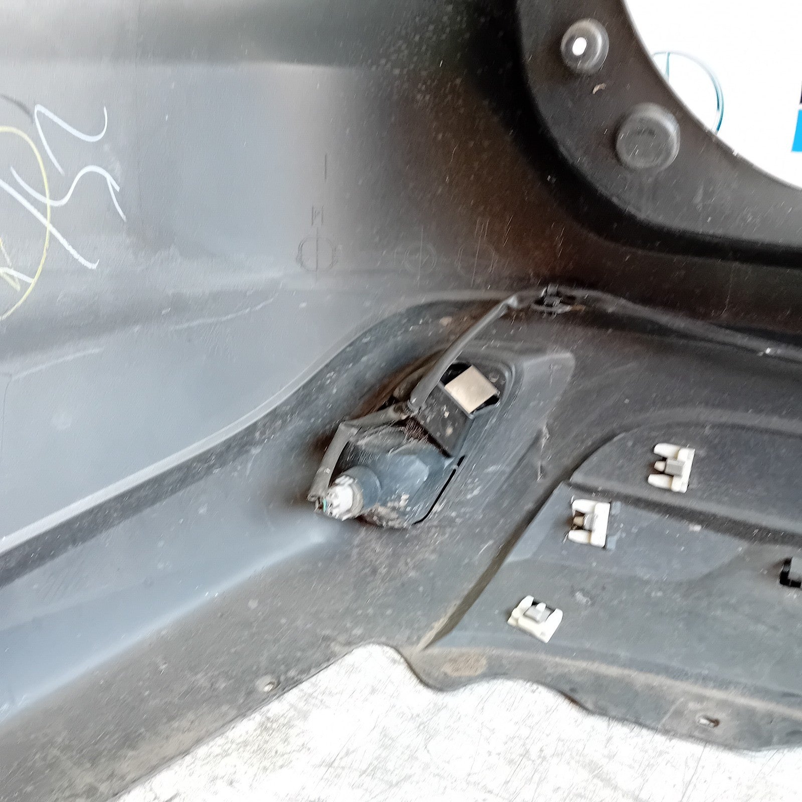 MITSUBISHI OUTLANDER MK3 REAR BUMPER GREY 2013 COMPLETE FMX108