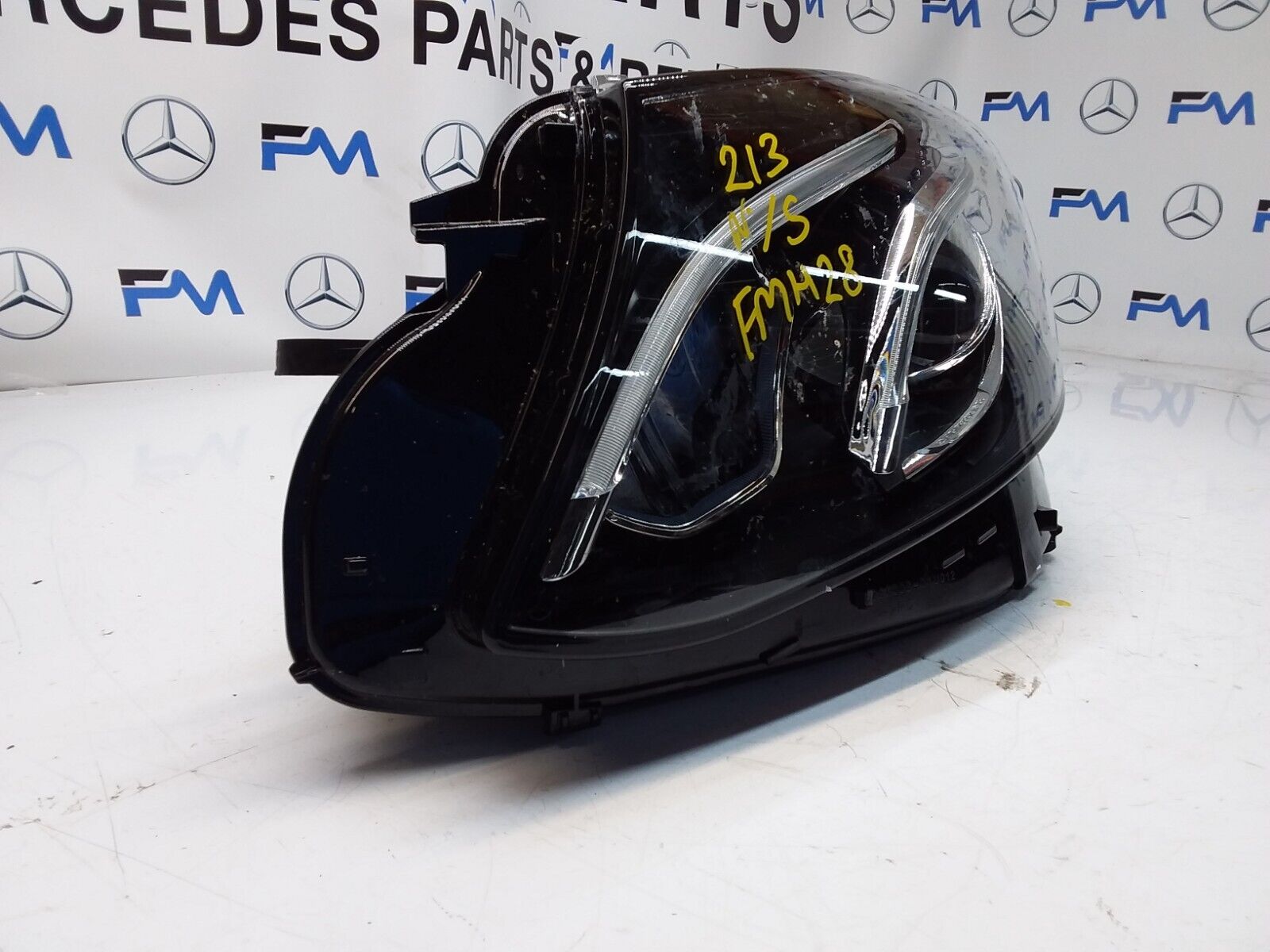 2018 MERCEDES E-CLASS W213 N/S Passenger Side Front Headlight A2139066501 FMH28