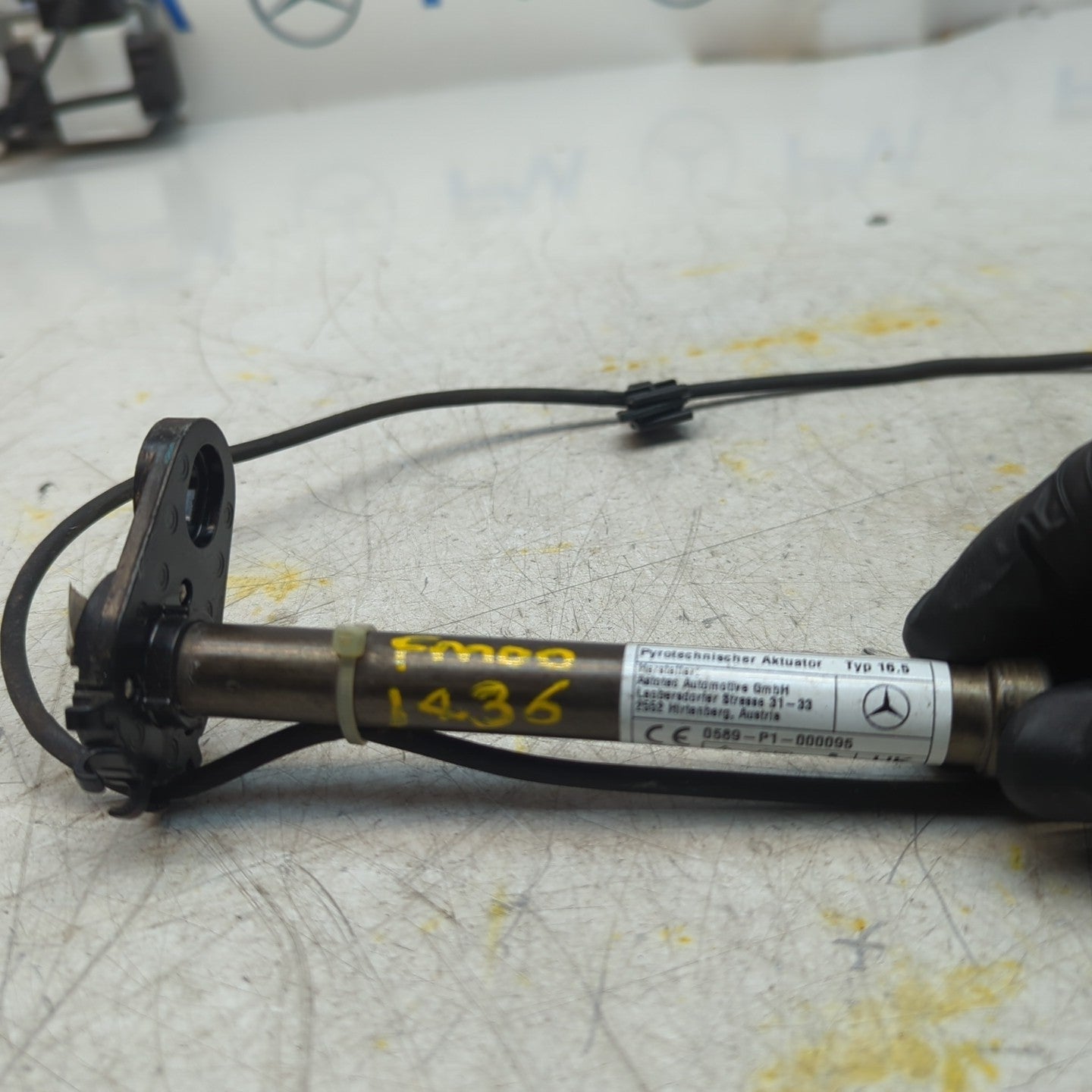 MERCEDES A CLASS W177 BONNET PEDESTRIAN ACTUATOR A1779062301 2017 FM001436