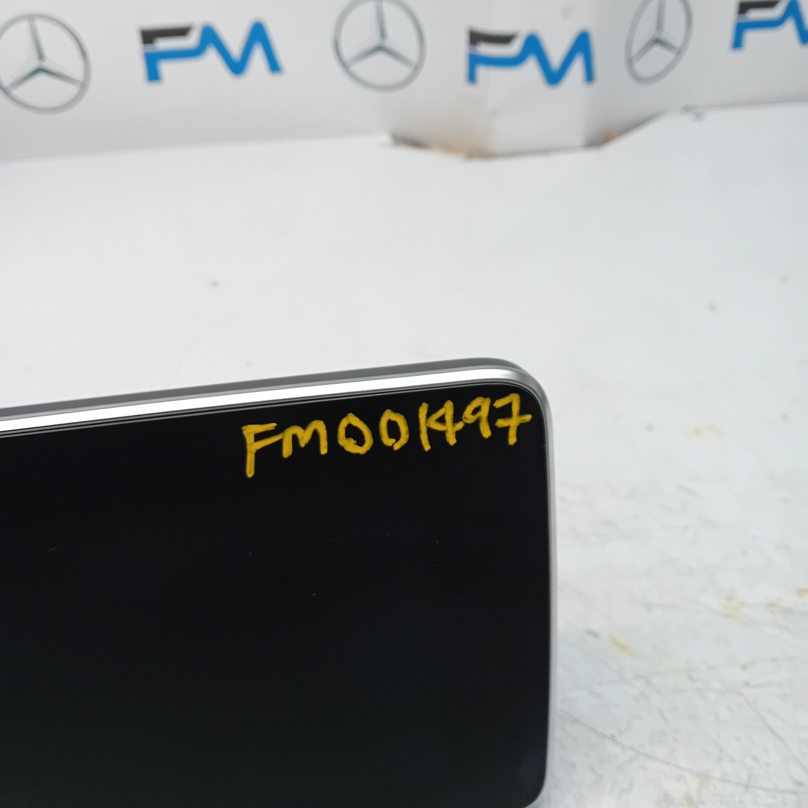 MERCEDES BENZ C-CLASS W205 DISPLAY SCREEN A2059002211 2014 ON ON FM001497