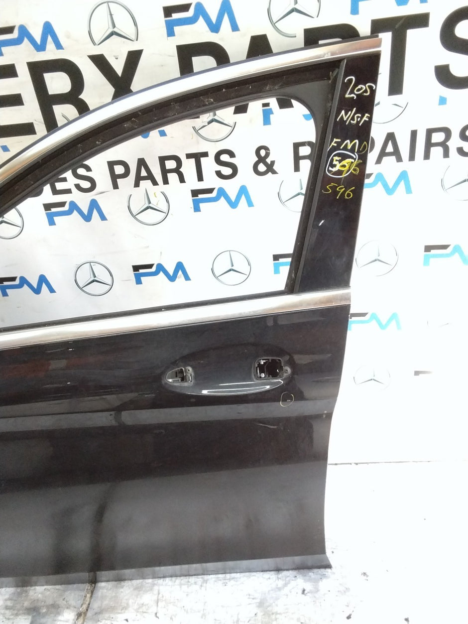 MERCEDES C-CLS W205 SLN PASSENGER FRONT DOOR NSF BLACK 2014-21  FMD596