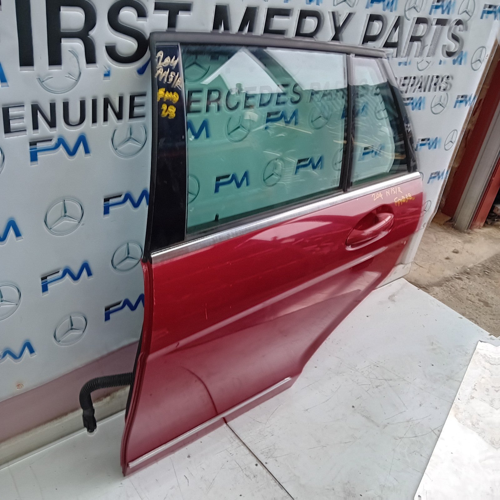 MERCEDES ESTATE C-CLASS W204 PASSENGER REAR DOOR (N/S/R) RED 2008-2014 FMD28