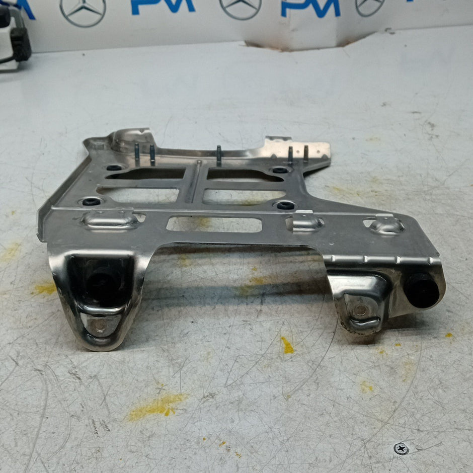 MERCEDES E-CLASS W213 PREMIUM SOUND SYSTEM BRACKET A2135452440 FM001307