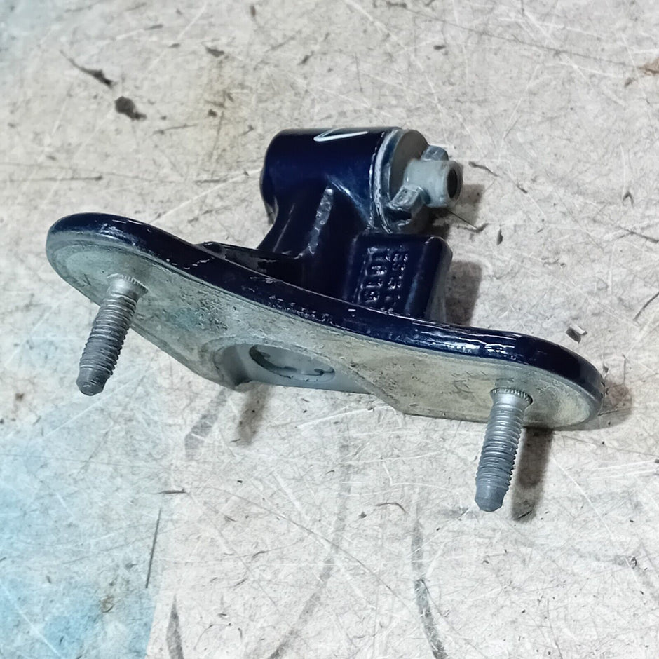 MERCEDES BENZ A CLASS W176  REAR DOOR HINGE LEFT SIDE LOWER BOTTOM BLUE