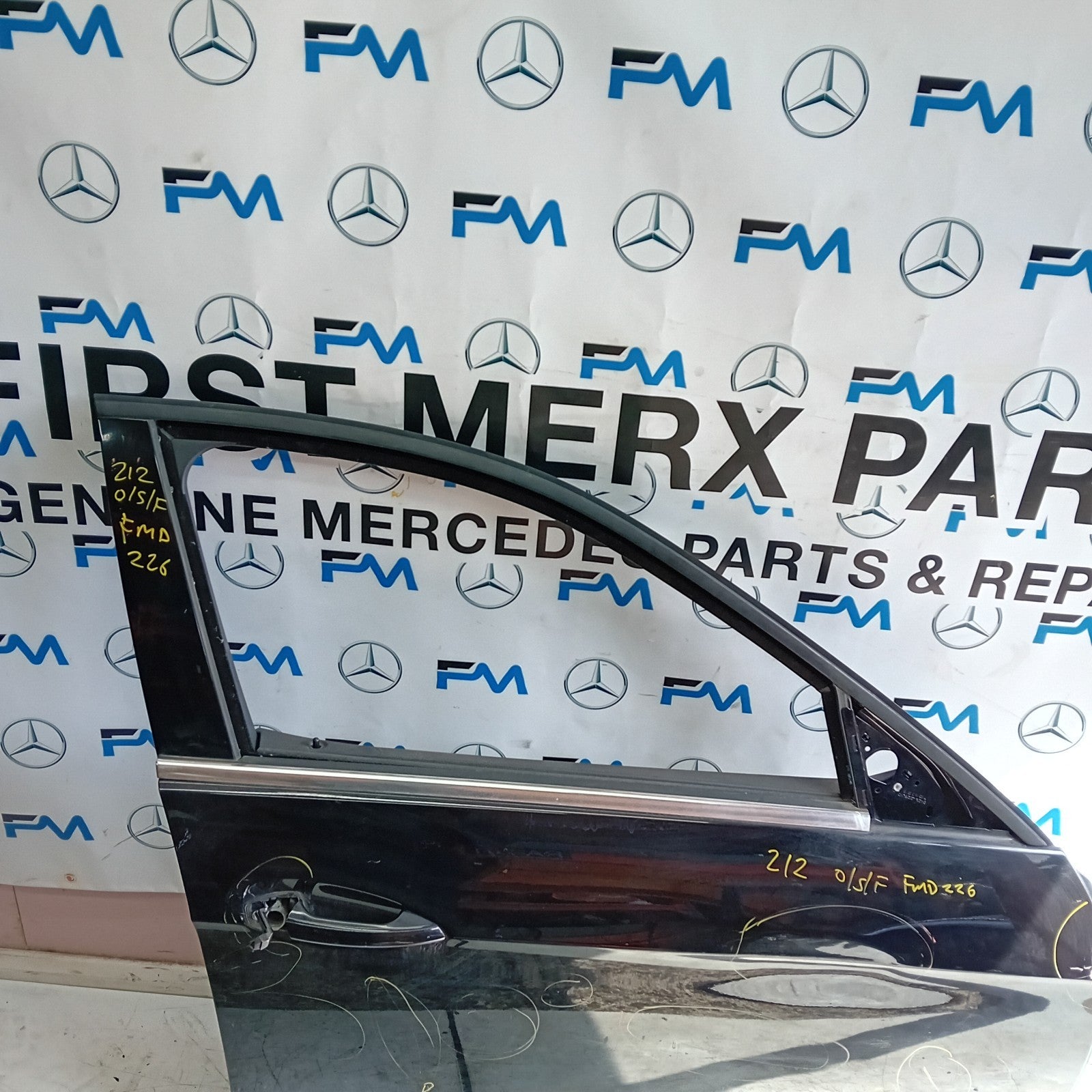 MERCEDES BENZ E-CLASS W212 DRIVER FRONT DOOR OSF BLACK 2009-16 COMPLETE FMD226