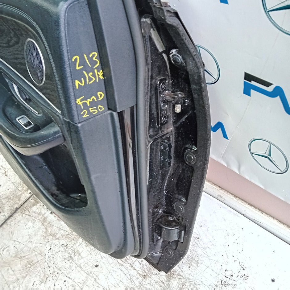 MERCEDES E-CLASS W213 SLN PASSENGER REAR DOOR NSR BLACK 2016 ON COMPLETE FMD250