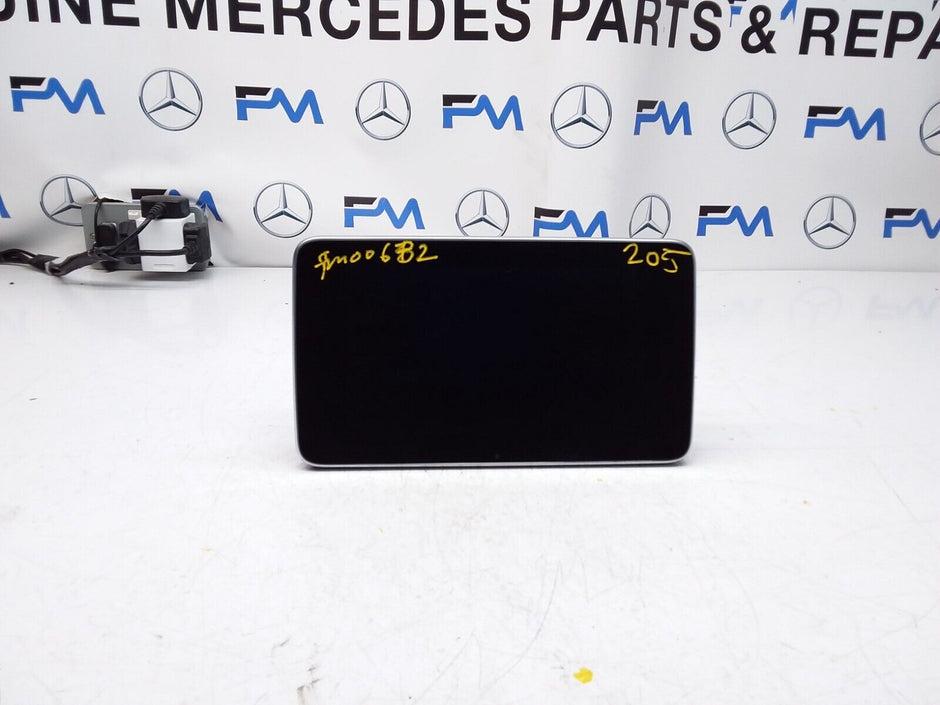 MERCEDES C-CLASS W205 2014 SAT NAV MULTIMEDIA SCREEN A2059002211 FM00682