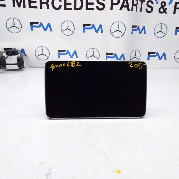 MERCEDES C-CLASS W205 2014 SAT NAV MULTIMEDIA SCREEN A2059002211 FM00682