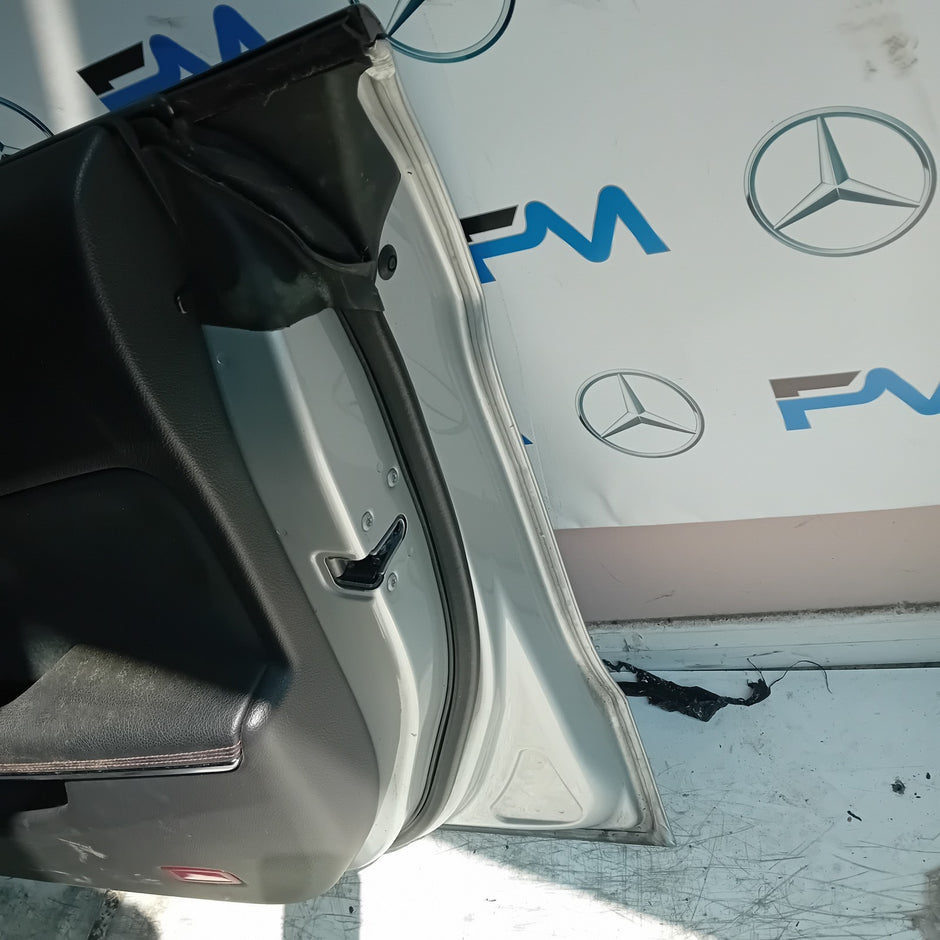 MERCEDES BENZ CLA W117 DRIVER FRONT DOOR OSF SILVER 2013-19 COMPLETE FMD299