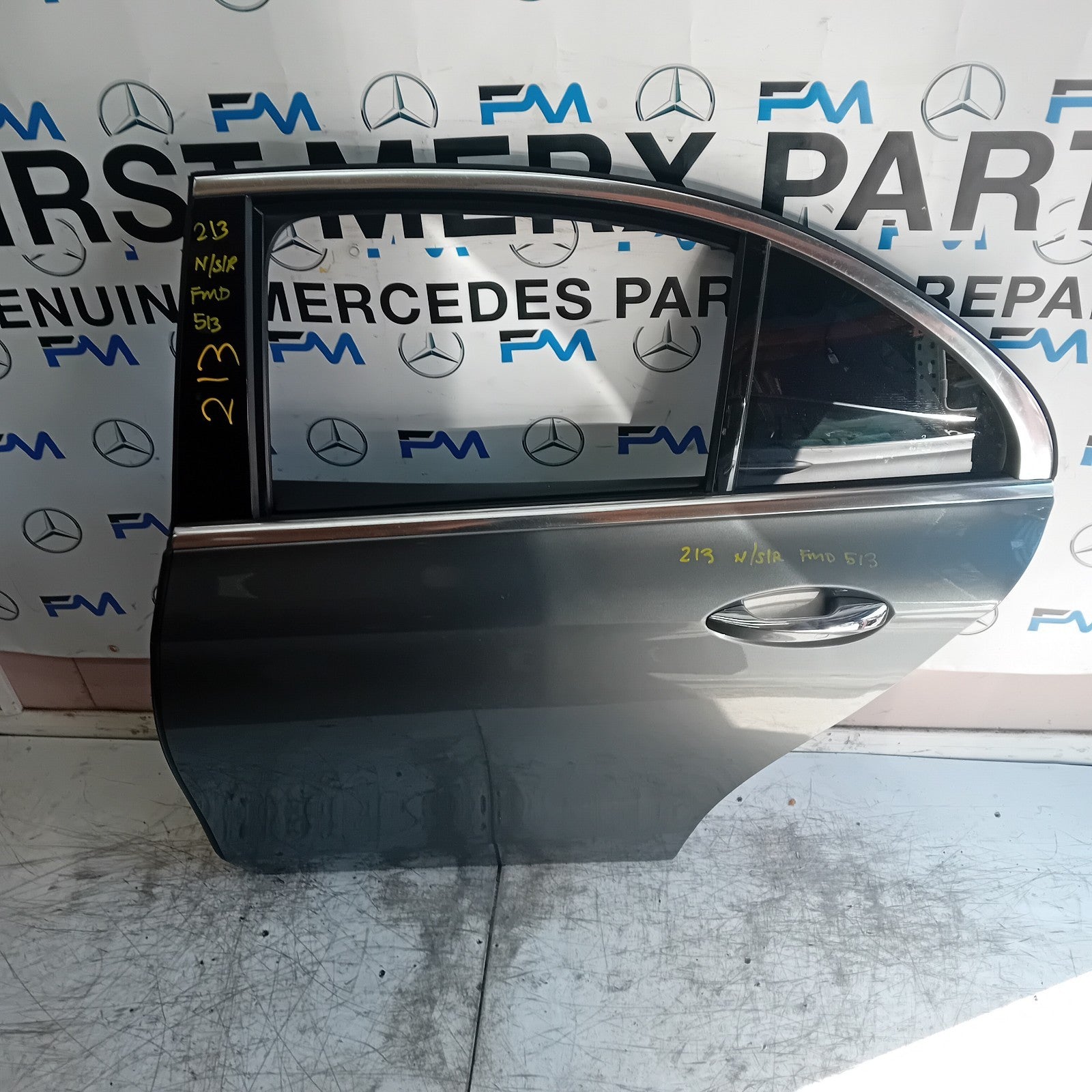 MERCEDES E-CLASS W213 PASSENGER REAR DOOR NSR 2016 ON GREY COMPLETE  FMD513