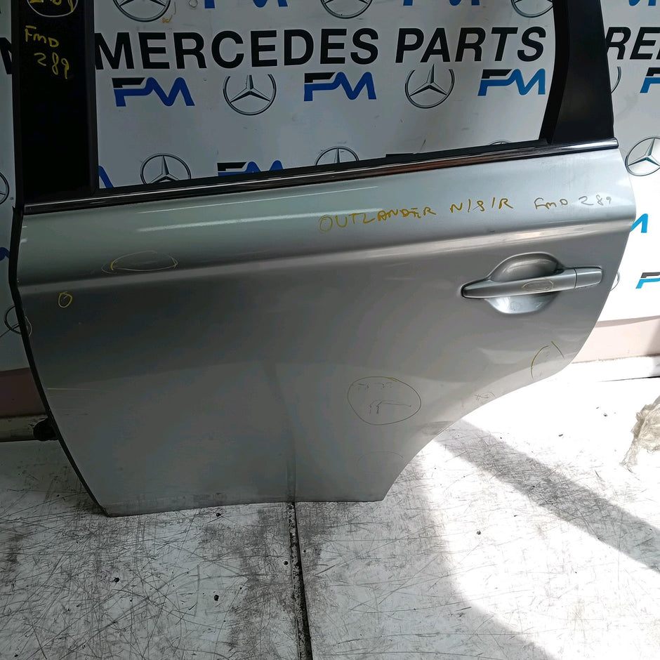 MITSUBISHI OUTLANDER MK3 PASSENGER SIDE REAR DOOR NSR SILVER FMD289 