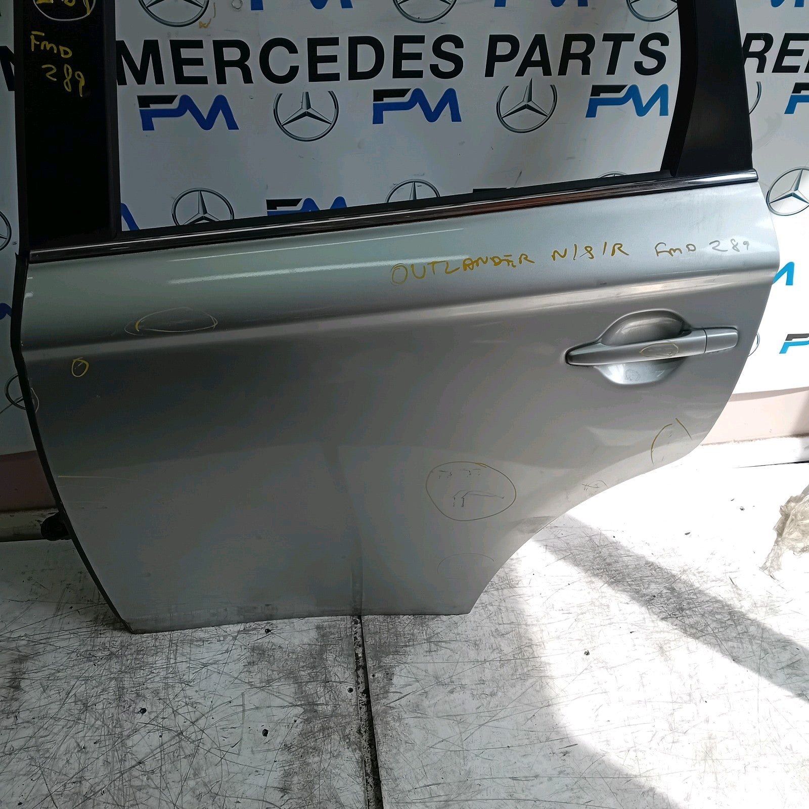 MITSUBISHI OUTLANDER MK3 PASSENGER SIDE REAR DOOR NSR SILVER FMD289 