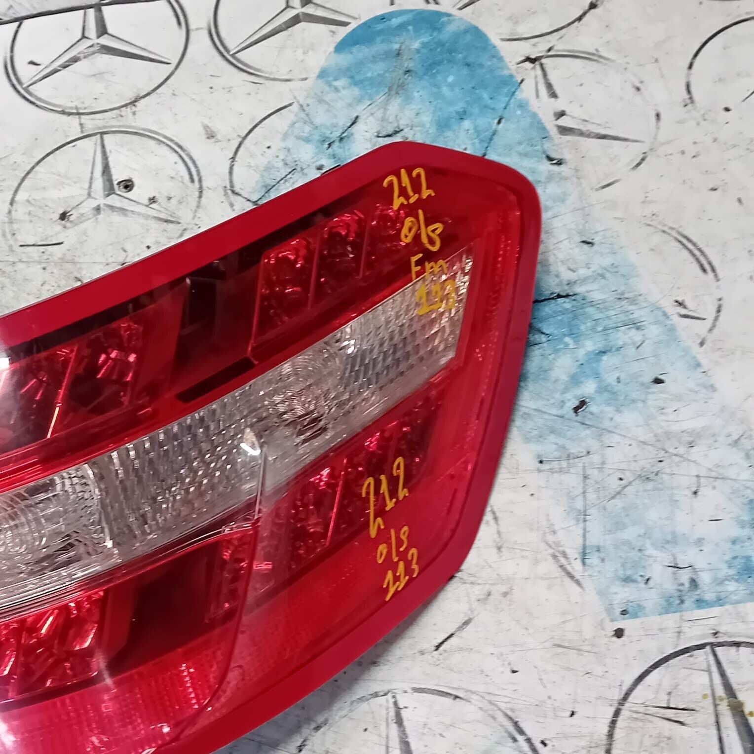 MERCEDES E-CLASS W212 2009-2013 SALOON REAR DRIVER SIDE ( OFF SIDE ) TAIL LIGHT