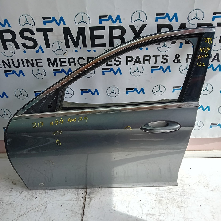 MERCEDES BENZ R-CLASS W213 PASSENGER SIDE FRINT DOOR N/S/F GREY FMD124