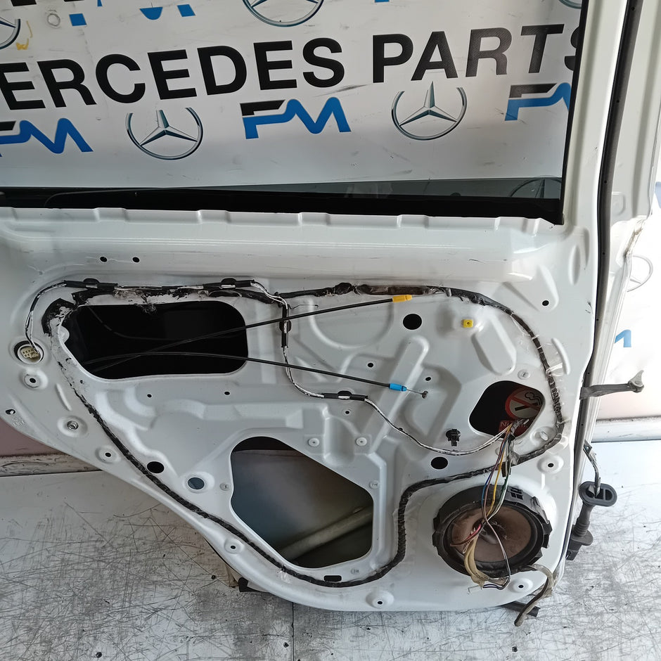 MITSUBISHI OUTLANDER MK3 PASSENGER REAR DOOR NSR 2013 WHITE FMD494