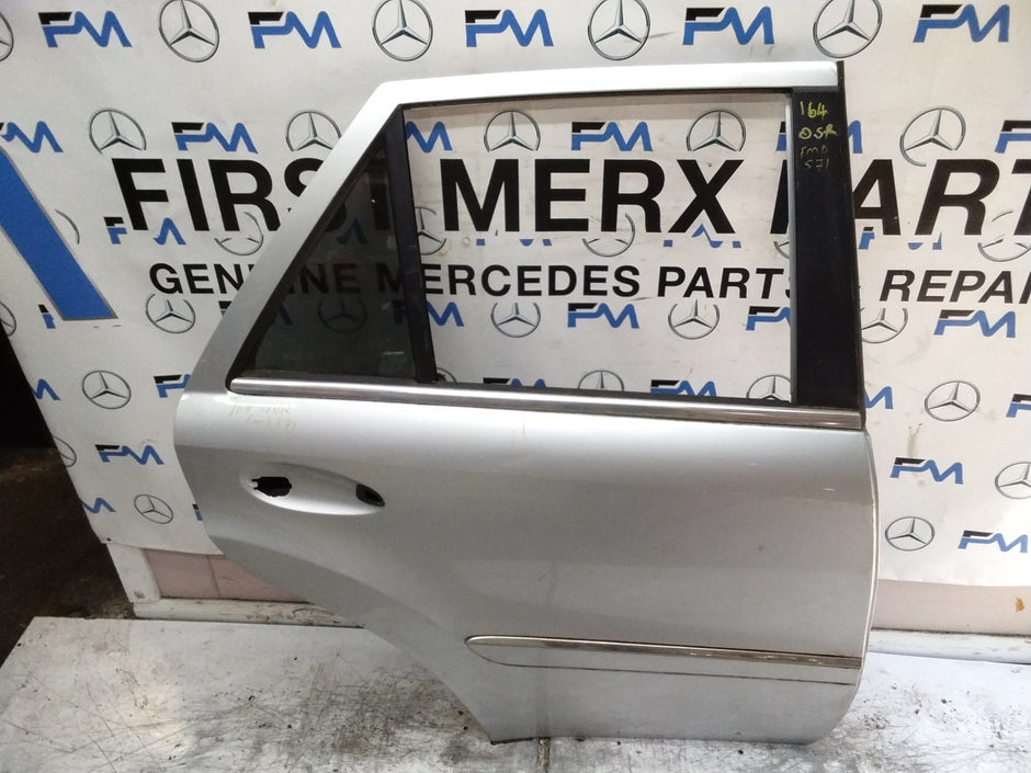 MERCEDES M-CLASS W164  DRIVER REAR DOOR OSR SILVER 2005-11 FMD571