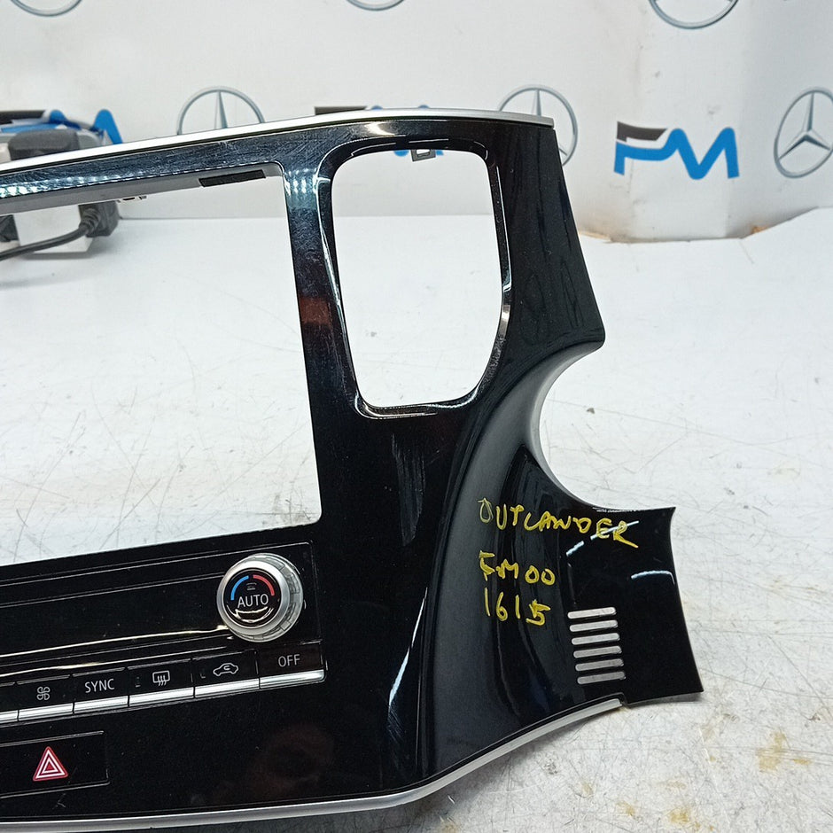 MITSUBISHI OUTLANDER DASHBOARD DISPLAY TRIM + SWITCH 8002C897 FM001615
