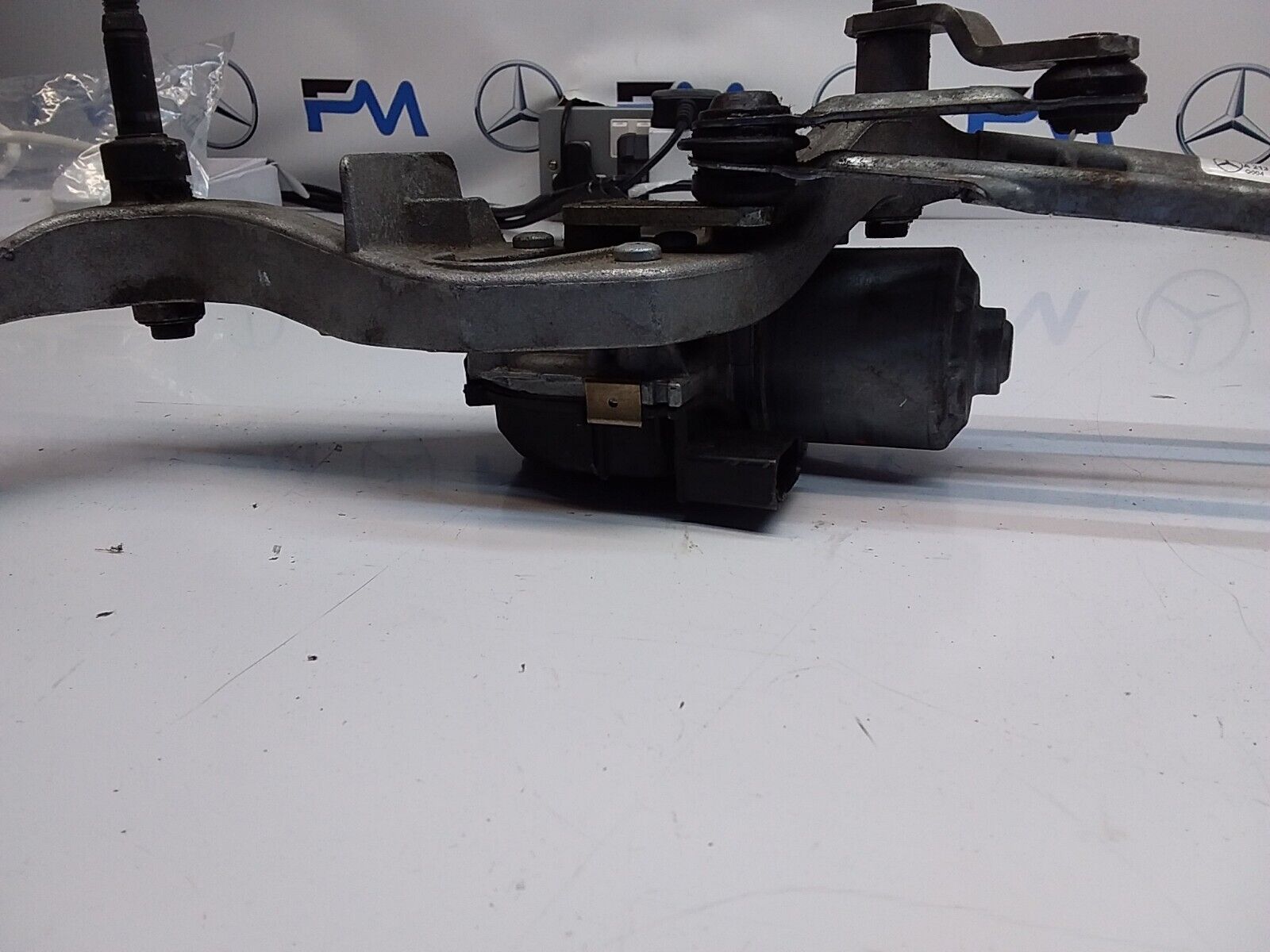 MERCEDES E-CLASS 2016 W213 A2138200740 FRONT WIPER MOTOR  FM00186