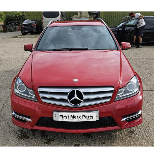 MERCEDES BENZ C-CLASS W204 - BREAKING / FRONT BUMPER AND WINGS