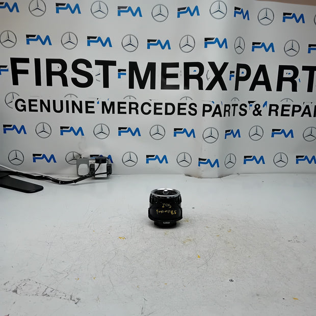 MERCEDES C-CLASS W205 DASHBOARD AIR VENT A2058301100 FM001185