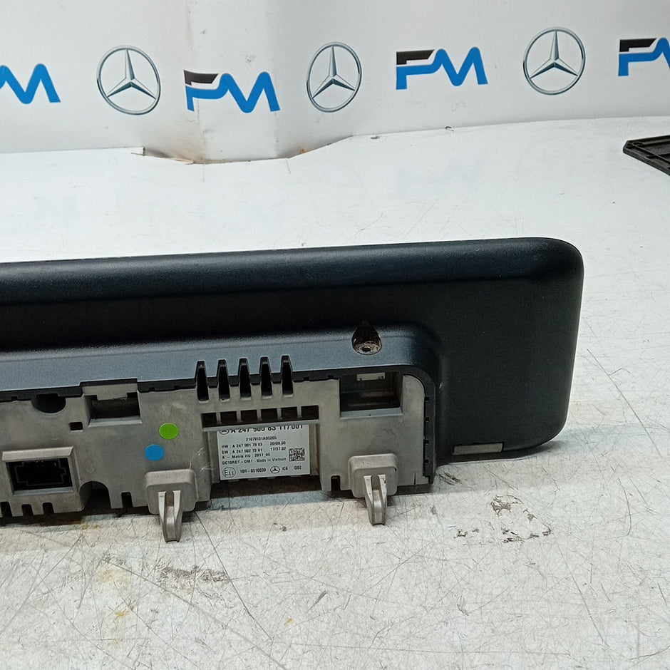 MERCEDES BENZ  B-CLASS W247 DISPLAY SCREEN A2479017803 2019 ON FM001581