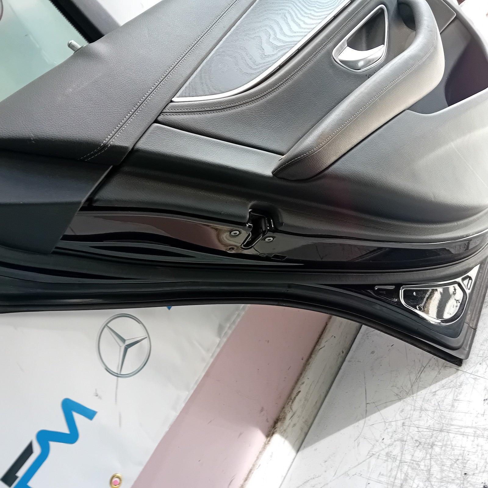 MERCEDES E-CLASS W213 EST PASSENGER REAR DOOR NSR BLACK 2016 ON COMPLETE FMD223