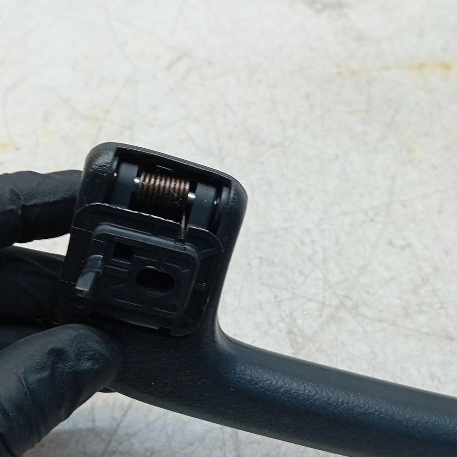 MITSUBISHI OUTLANDER MK3 LEFT OR RIGHT ROOF HANDLE BLACK FM001627