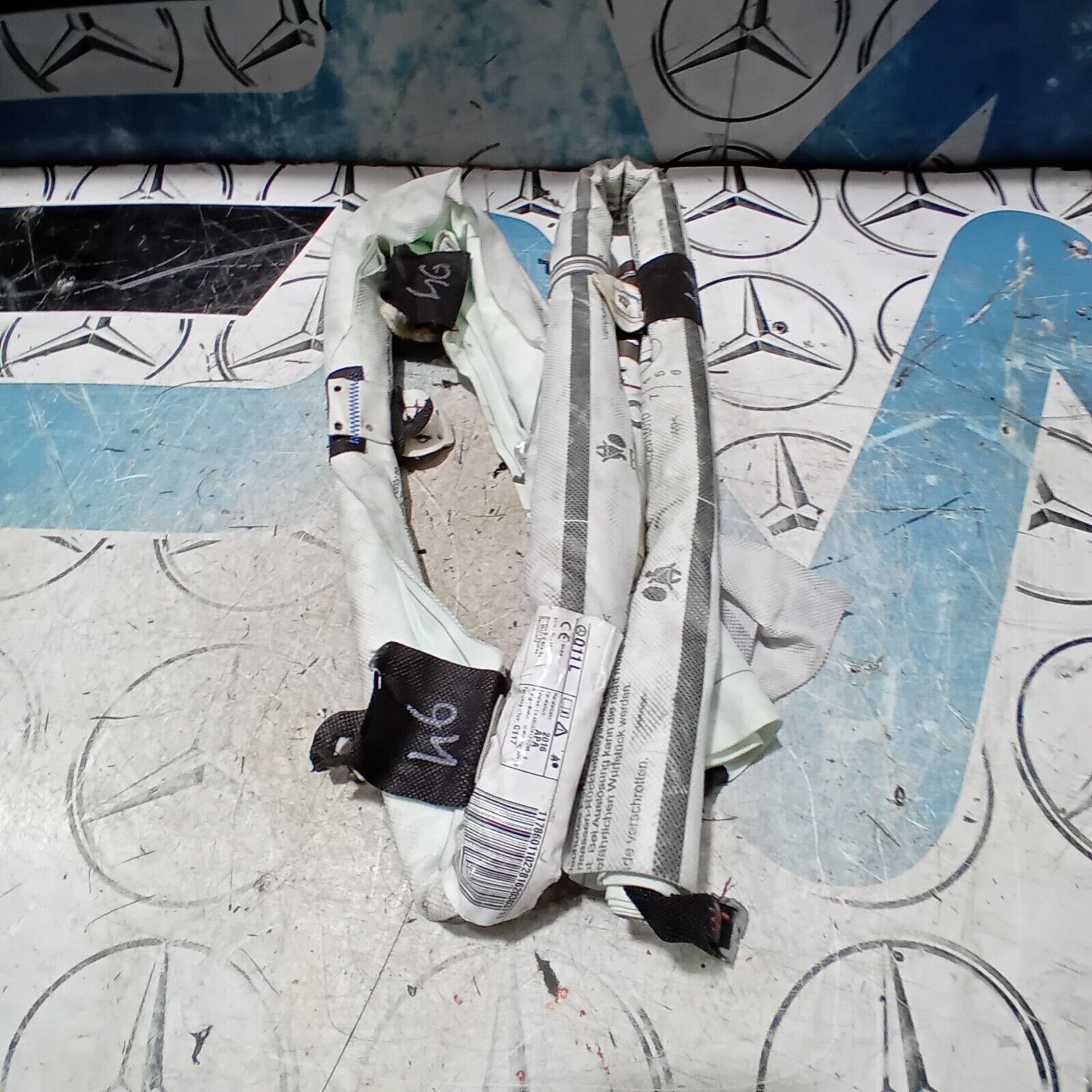 MERCEDES CLA CURTAIN AIBAG ROOF LEFT PASSENG SIDE MK19 (24) 2013-2019 1178601102