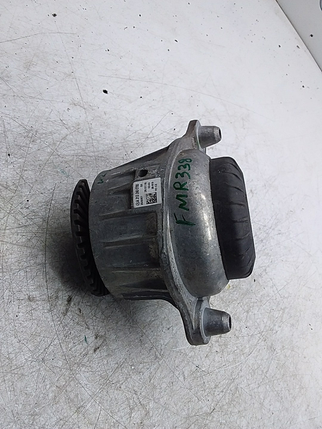 MERCEDES BENZ  E-CLASS W213  ENGINE MOUNT LEFT NS A2132400700 FMR338