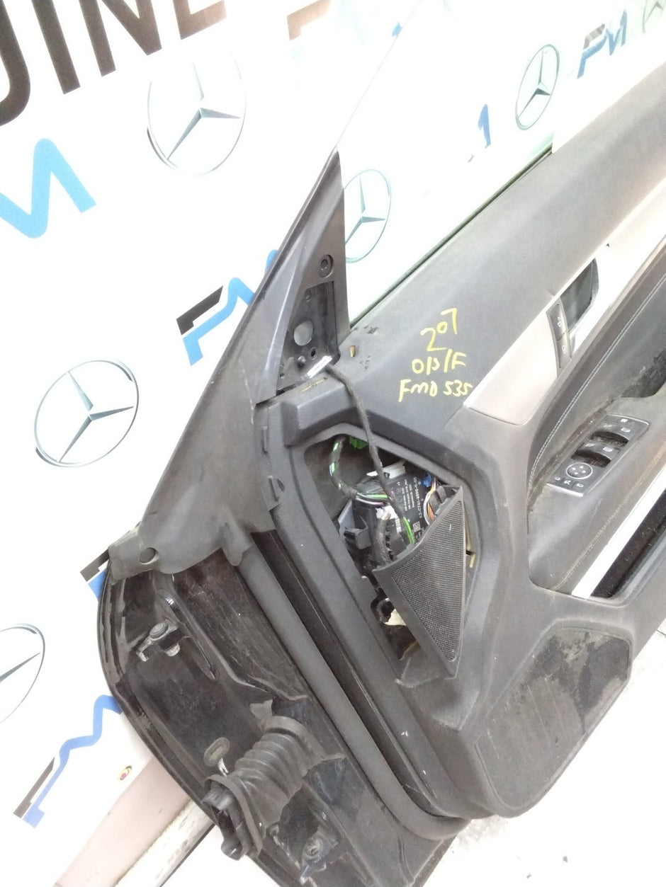 MERCEDES BENZ  E-CLASS W207 DRIVER FRONT DOOR OSF BLACK 2009-16  FMD535