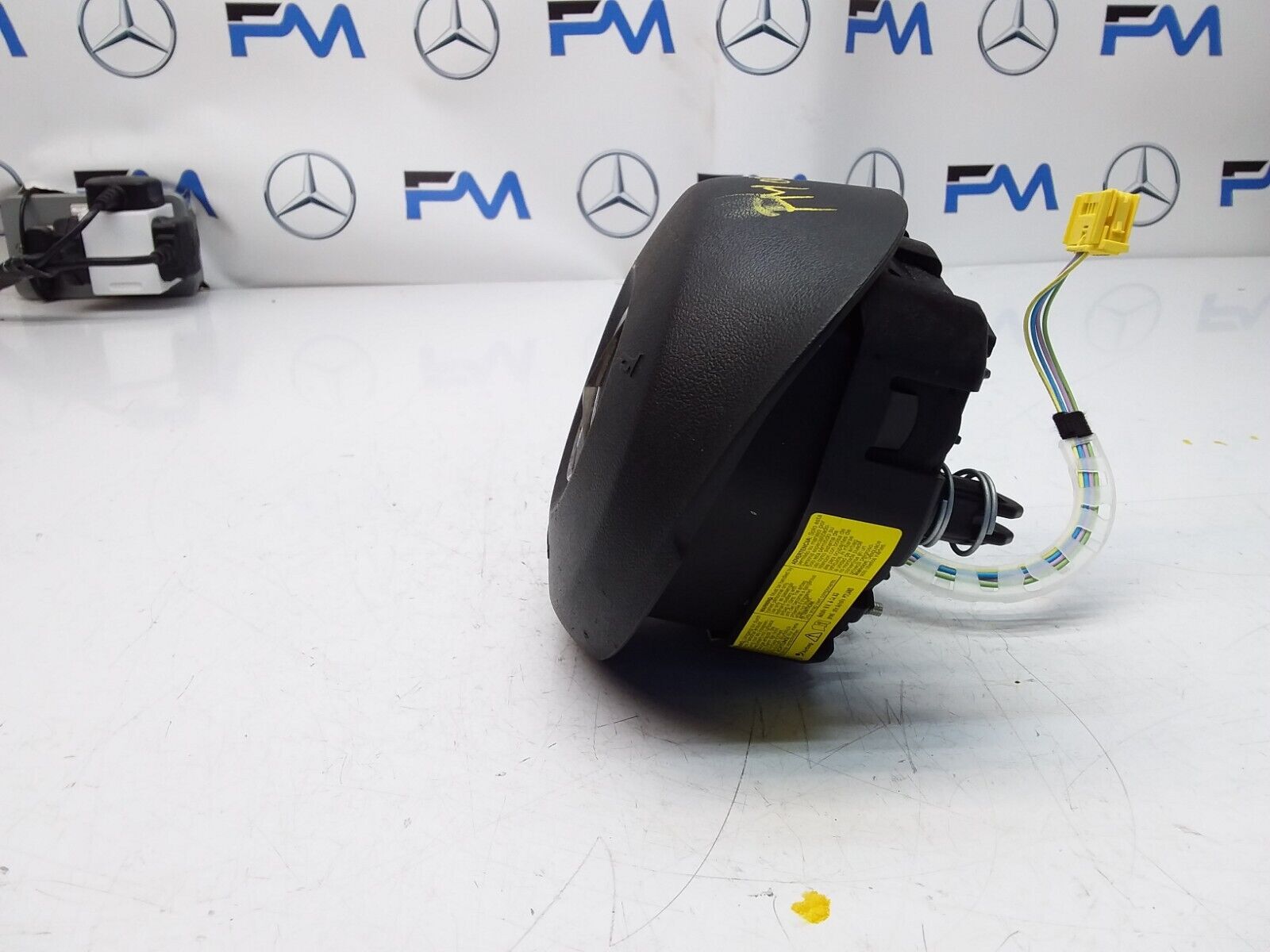 MERCEDES C-CLASS W205 STEERING WHEEL AIRBAG 308998793162-AB FM00488