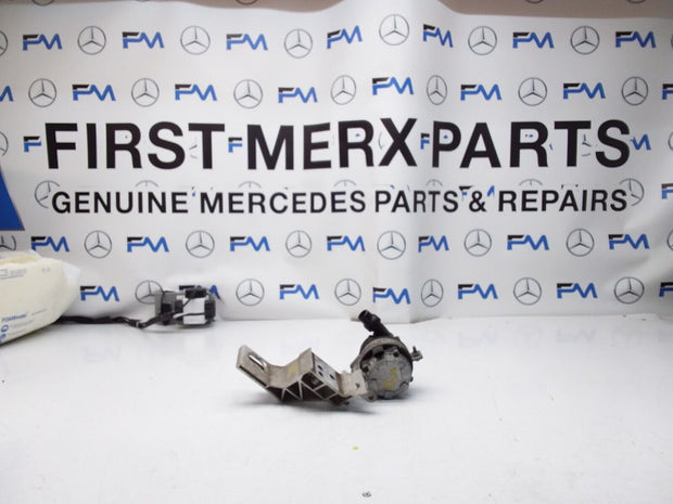 MERCEDES C-CLASS W205 ELECTRIC COOLER WATER PUMP A2055013020 FM00407