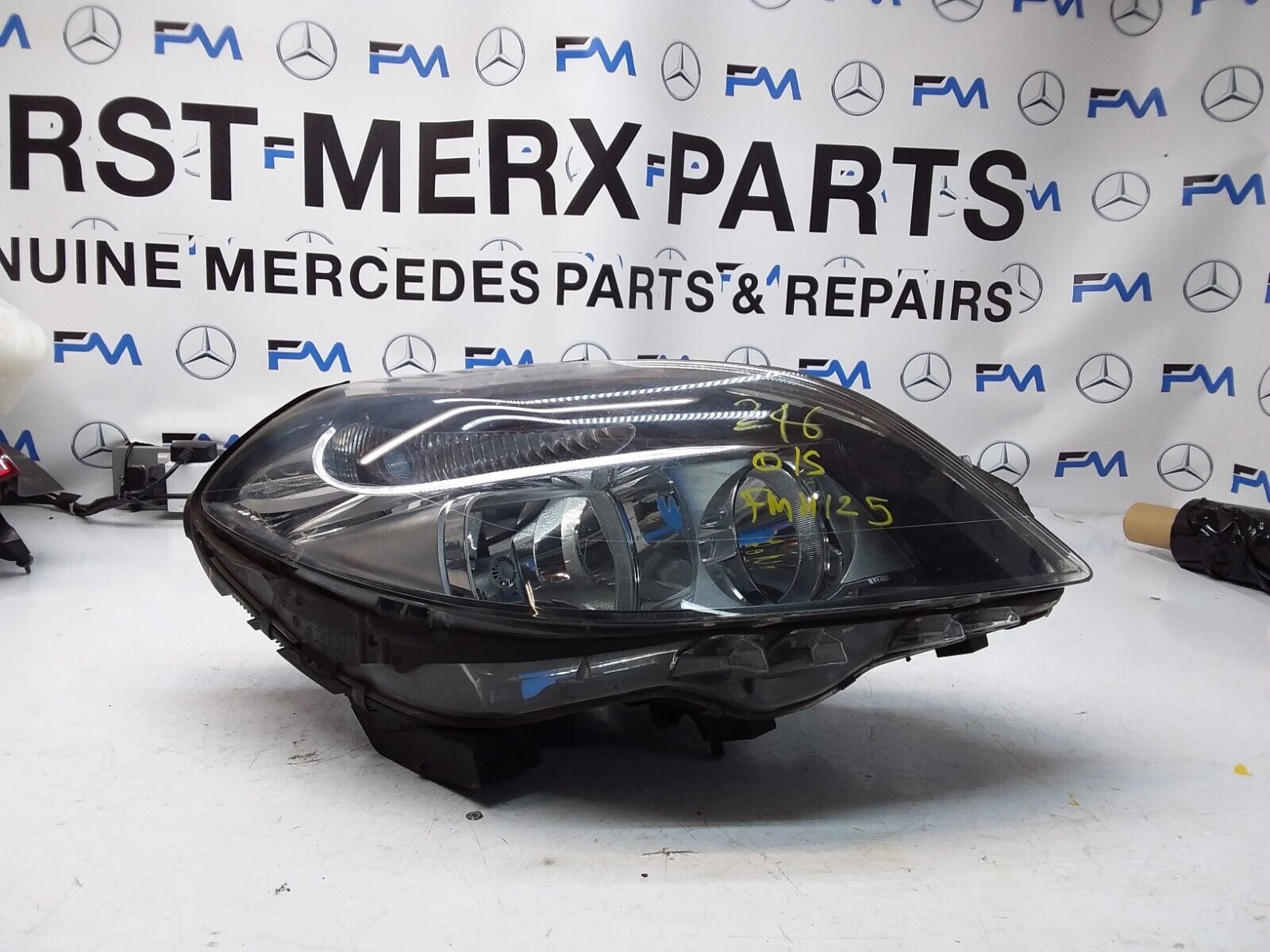 2012 MERCEDES B-CLASS W246 HEADLIGHT DRIVER OS A2468200461 FMH125 (DAMAGED)