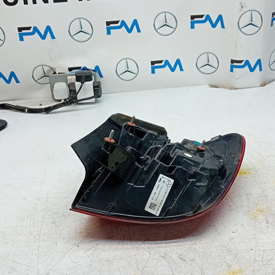 MERCEDES A-CLA W177 PASSENGER LEFT REAR TAIL LIGHT A1779064500 2018 FMT294