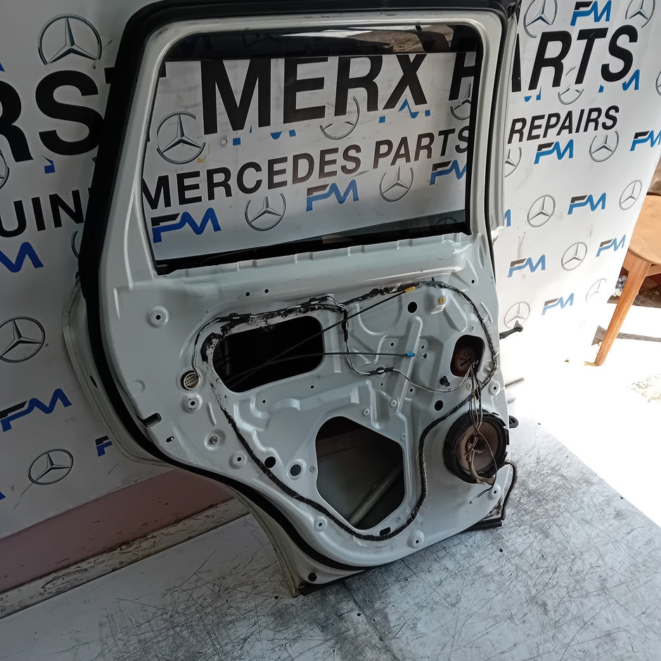 MITSUBISHI OUTLANDER MK3 PASSENGER REAR DOOR NSR 2013 WHITE FMD494