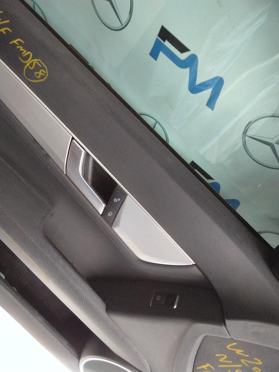 MERCEDES C-CLASS W204 PASSENGER SIDE FRONT DOOR N/S/F COMPLETE GREY FMD58
