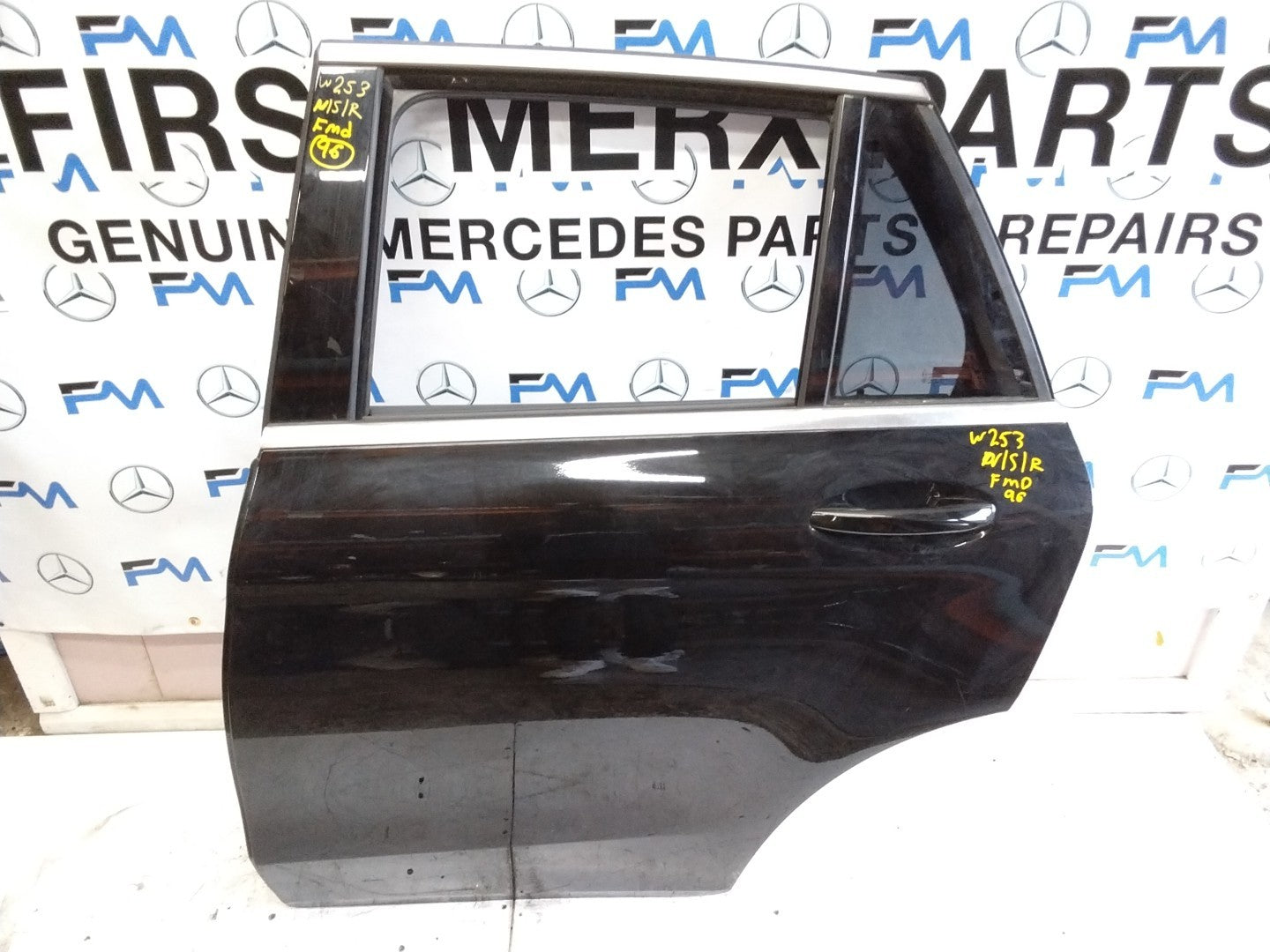 MERCEDES BENZ  GLC W253 PASSENGER SIDE REAR DOOR N/S/R COMPLETE BLACK FMD96