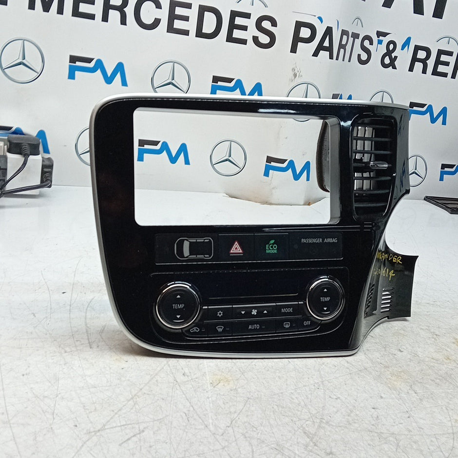 MITSUBISHI OUTLANDER DASHBOARD DISPLAH TRIM + AIR VENT + SWITCH 8002B FM001614