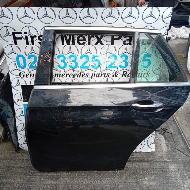 MERCEDES BENZ E-CLASS  W213 ESTATE  PASSENGER SIDE REAR DOOR ( NEAR SIDE REAR )