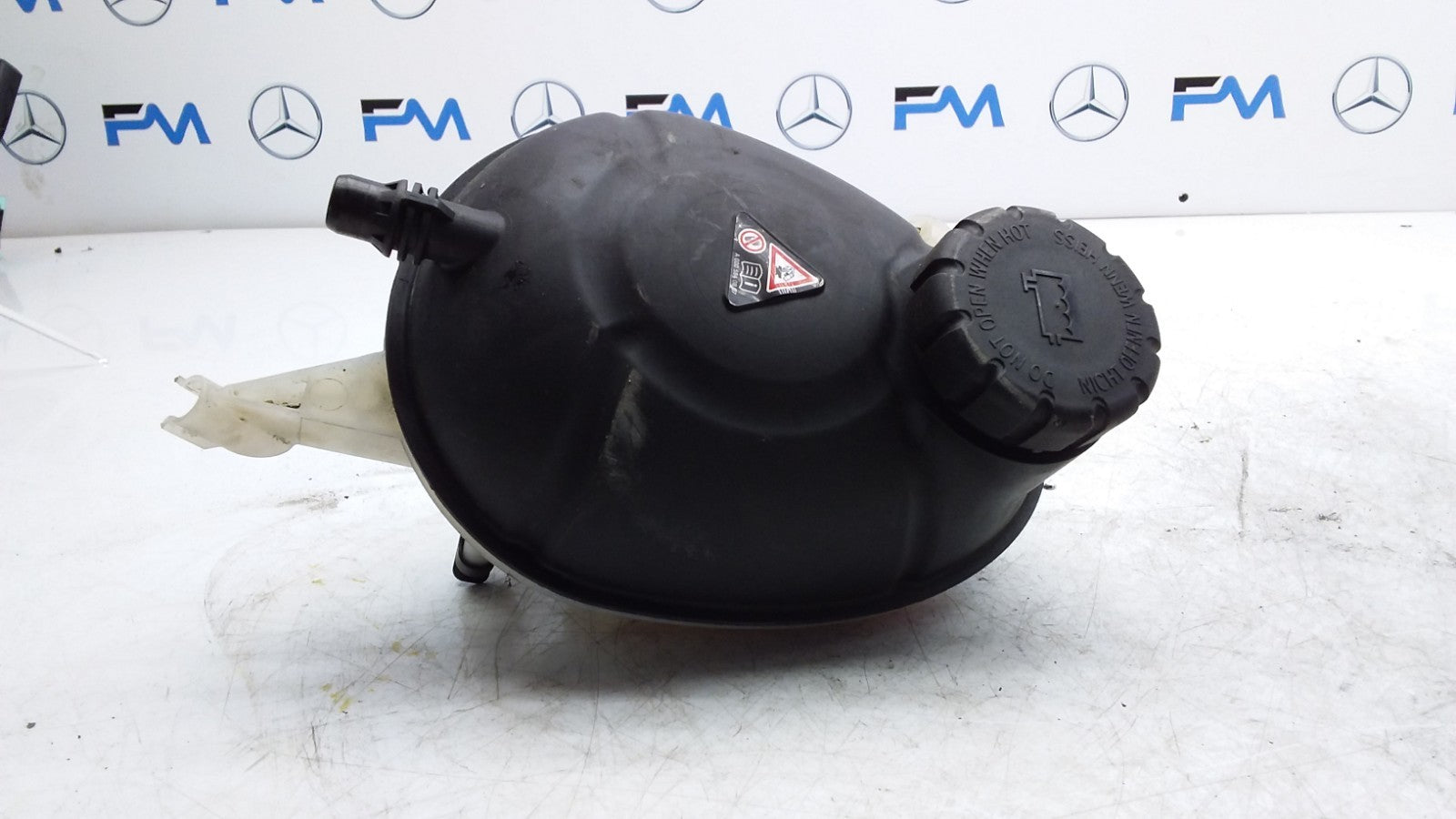 MERCEDES BENZ C-CLS W205 COOLANT EXPANSION TANK A2055000049 FMR456