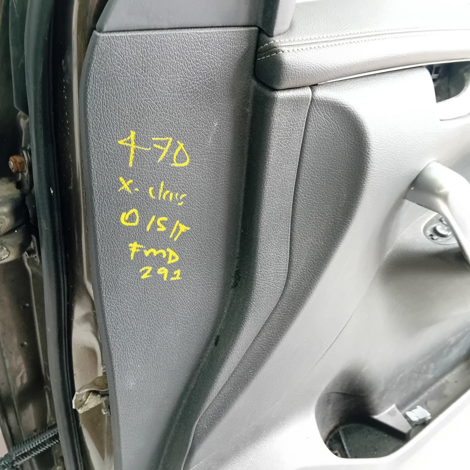 MERCEDES X-CLASS W470 DRIVER SIDE FRONT DOOR OSF BROWN 2017-20 COMPLETE FMD291