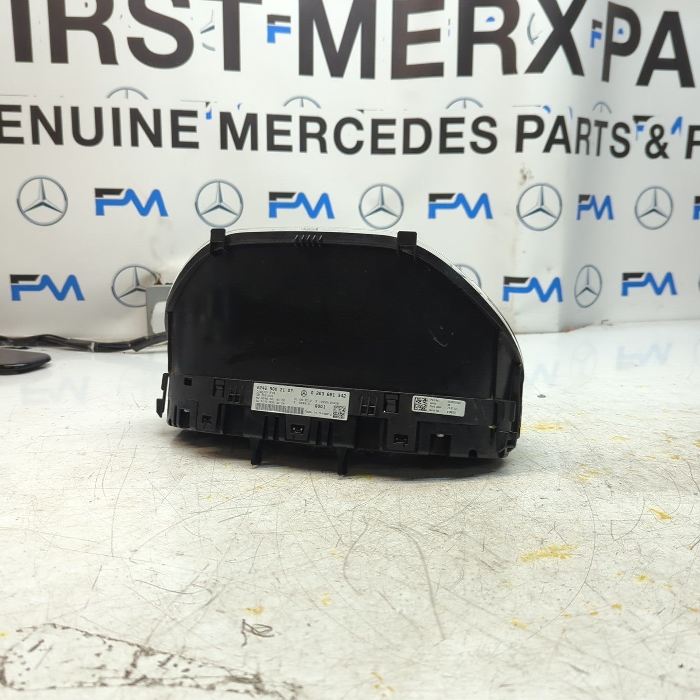 MERCEDES B-CLASS W246 SPEEDOMETER INSTRUMENT CLUSTER BLACK A2469002107 FM001358