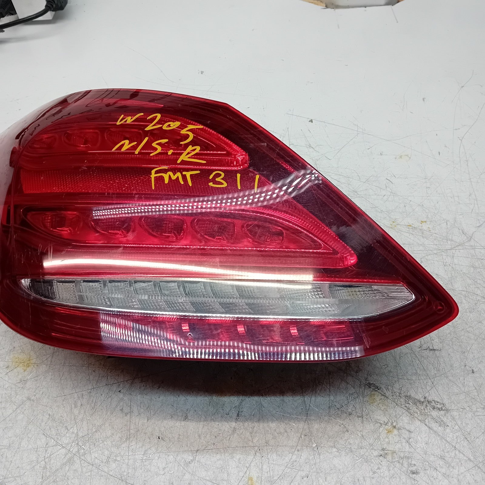 MERCEDES C-CLASS W205 DRIVER SIDE RIGHT REAR TAIL LIGHT 2014 A2059061357 FMT311